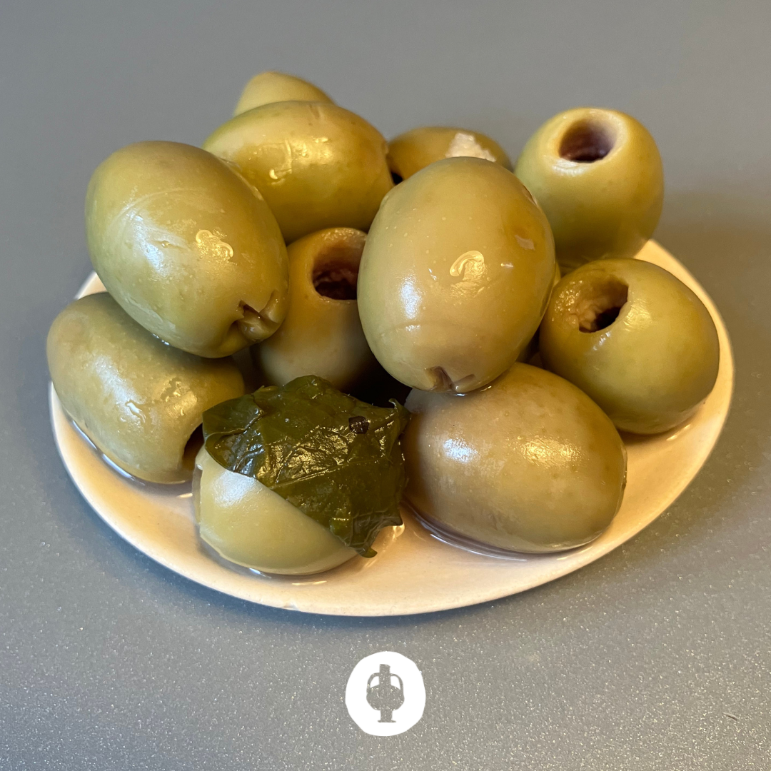 Măsline verzi în saramură fără sâmburi cu ghimbir, coriandru şi mentă – Ad Olivetum (180 g)