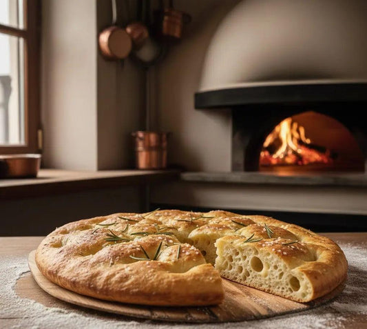Focaccia de casă cu interior aerat și crustă ușor crocantă